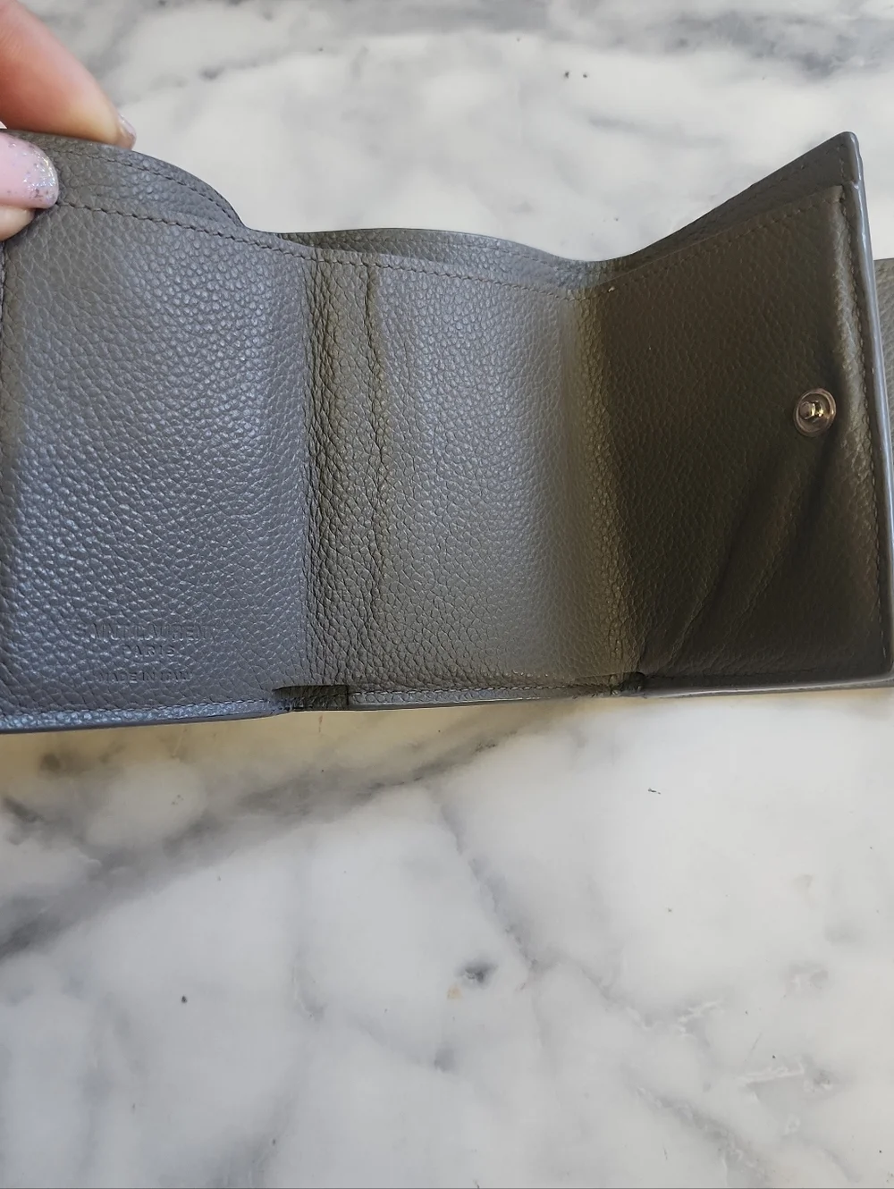 Authentic Gray Leather YSL compact Trifold Wallet - Picture 5 of 9